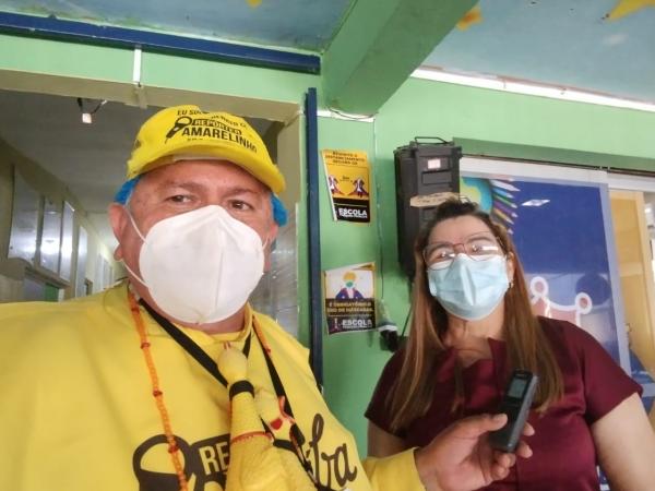 Rep&oacute;rter Amarelinho e professora Cl&aacute;udia Ara&uacute;jo(Imagem:FlorianoNews)
