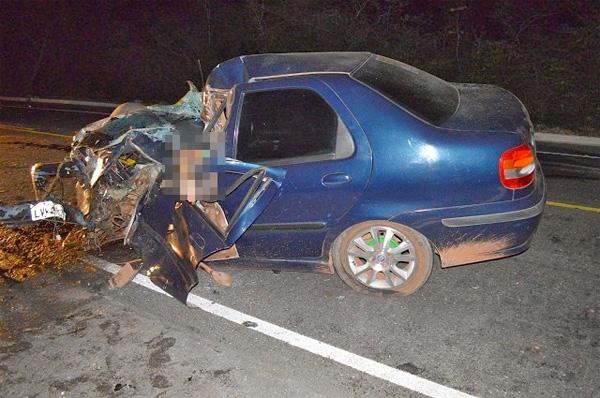 Acidente envolvendo carro, caminh&atilde;o e animal, tira a vida de jovem em Buriti dos Lopes.(Imagem:Portal Boca do Povo)