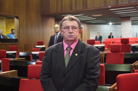 Deputado Rubem Martins preocupado com o risco da aftosa
