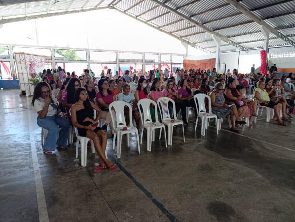 Grande a&ccedil;&atilde;o em alus&atilde;o ao Dia Internacional da Mulher &eacute; realizada em Bar&atilde;o de Graja&uacute;.(Imagem:FlorianoNews)