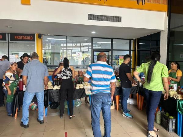 Detran-PI recebe feira da agricultura familiar em a&ccedil;&atilde;o de valoriza&ccedil;&atilde;o da produ&ccedil;&atilde;o local(Imagem:Divulga&ccedil;&atilde;o)