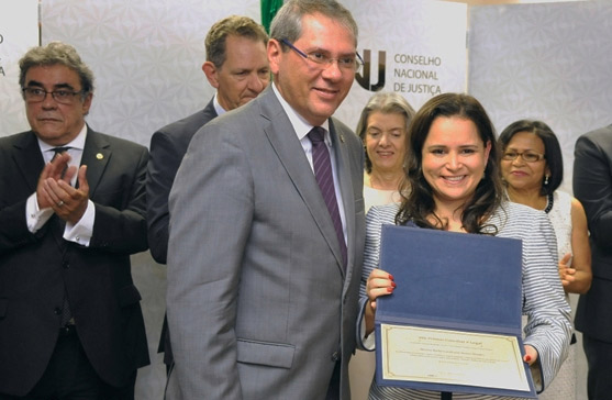 Juíza faz audiência de conciliação em grupo no PI e ganha prêmio do CNJ