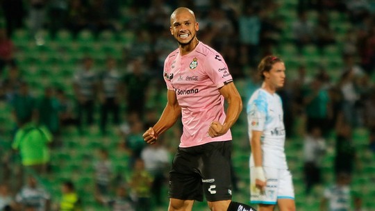 Melhor zagueiro no México, Dória quer fazer história no país e sonha com a Seleção: "Sonho que tenho
