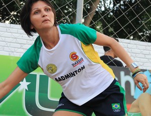 Sem pódio no Open de Badminton, técnica vê erros: 'Ansiedade pesa'