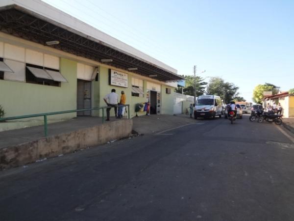 Realizada Licita&ccedil;&atilde;o Aberta no Hospital Tib&eacute;rio Nunes para aquisi&ccedil;&atilde;o de uma nova ambul&acirc;ncia. (Imagem:FlorianoNews)