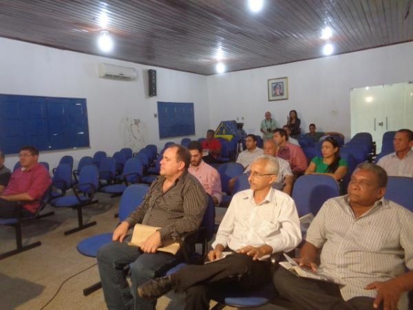 Amucespi reúne 15 prefeitos da região de Floriano em encontro.(Imagem:FlorianoNews)