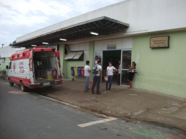 Renato come&ccedil;ou o giro no HTN onde foi registrado um acidente com uma aluna do IFPI(Imagem:FlorianoNews)