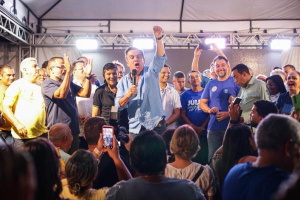 Joel e Ciro apresentam propostas em evento com multidão na zona Norte de Teresina(Imagem:Ascom)