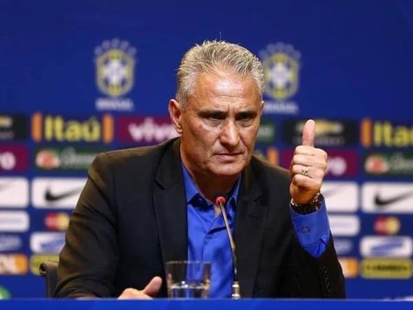 Técnico Tite foi sondado pelo Chelsea logo após a Copa do Mundo