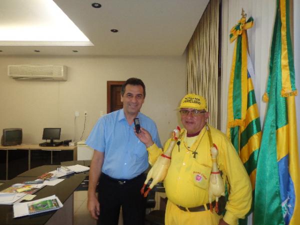 Prefeito Gilberto J&uacute;nior(Imagem:FlorianoNews)