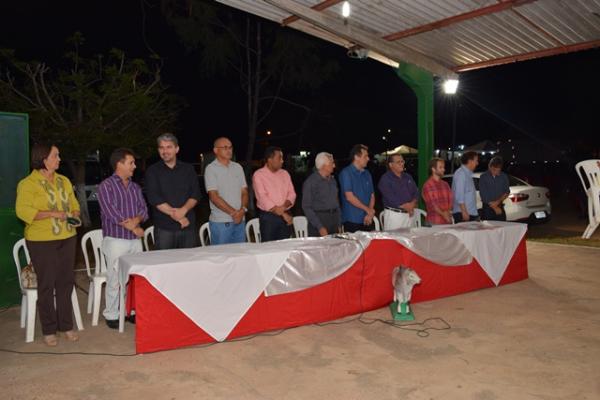 Prefeito Gilberto J&uacute;nior participa da abertura da 45&ordm; Exposi&ccedil;&atilde;o de Floriano(Imagem:Waldemir Miranda)