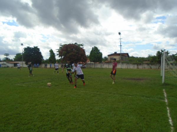Picos derrota Floriano no 1&ordm; Torneio de Futebol Society da Subse&ccedil;&atilde;o da OAB.(Imagem:FlorianoNews)