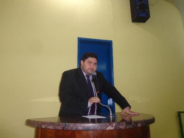 Na Tribuna, Vereador Andr&eacute; Melo (PT).(Imagem:FlorianoNews)