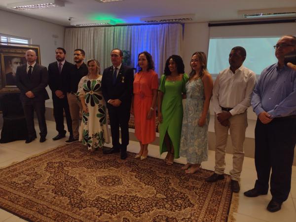 Prefeito Antônio Reis recebe comenda da Ordem do Mérito Comercial Marquês de Paranaguá.(Imagem:FlorianoNews)