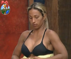 Valesca diz que não ficou com Dinei