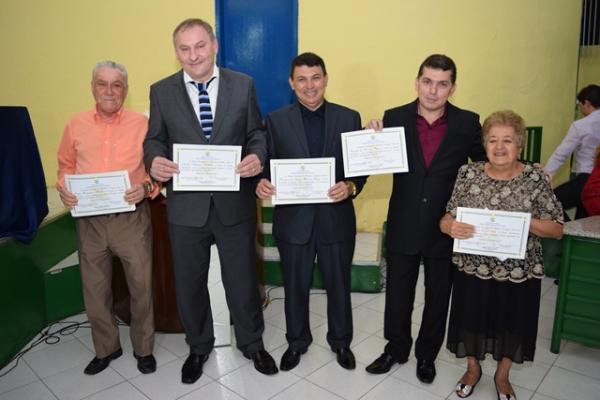 Personalidades são homenageadas com o Titulo de Cidadão Florianense