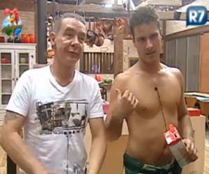 Sergio Abreu critica reações de alguns à saída de Nany