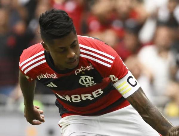 Bruno Henrique e Gerson s&atilde;o os que mais usaram a bra&ccedil;adeira com Tite.(Imagem:Andr&eacute; Dur&atilde;o)