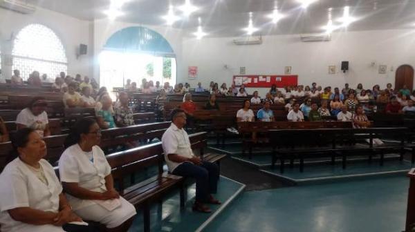 Comunidade cat&oacute;lica inicia festejos de Nossa Senhora das Gra&ccedil;as em Floriano.(Imagem:FlorianoNews)