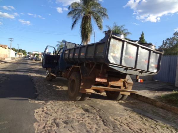 Iniciam os preparativos para pavimenta&ccedil;&atilde;o asf&aacute;ltica em Floriano.(Imagem:FlorianoNews)