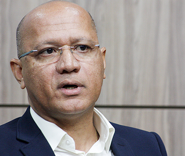 PI ultrapassa LRF e fica impedido de aumentar salários