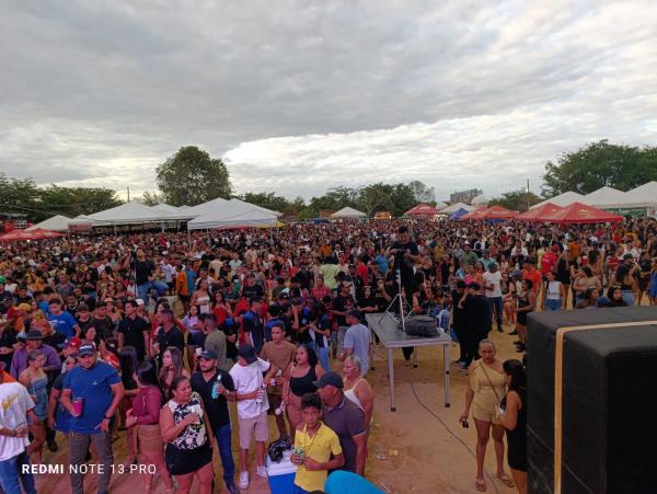 IX Festa do Vaqueiro de Bar&atilde;o de Graja&uacute; re&uacute;ne competidores de toda a regi&atilde;o.(Imagem:FlorianoNews)