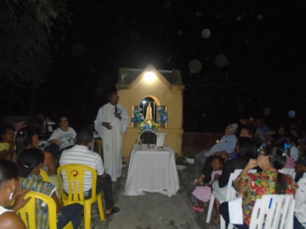 Fieis devotos festejam Santo Antônio na zona rural de Floriano