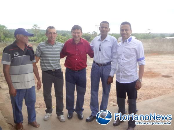  S&atilde;o Francisco do Piau&iacute; inaugura escola modelo com presen&ccedil;a de autoridades.(Imagem:FlorianoNews)