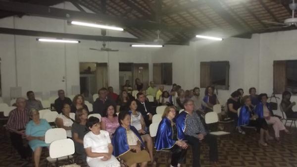 ALBEARTES realizou lan&ccedil;amento do livro Ba&uacute; de P&eacute;rolas em Floriano.(Imagem:FlorianoNews)