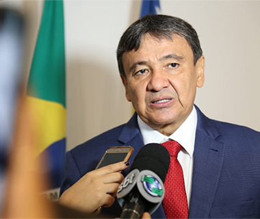 "A polícia Civil e Militar é quem pode andar armada", diz Wellington Dias
