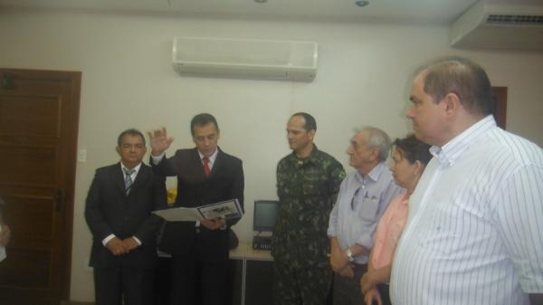 Prefeito toma posse no cargo de presidente da Junta do Serviço Militar.(Imagem:FlorianoNews)