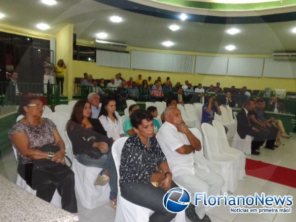 Medalha do M&eacute;rito Agr&ocirc;nomo Parentes &eacute; concedida ao Rep&oacute;rter Amarelinho e ao Prof. Luiz Paulo.(Imagem:FlorianoNews)