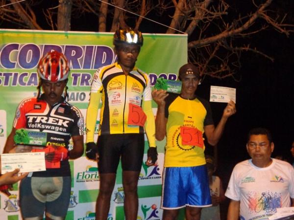  Corrida Cicl&iacute;stica movimentou Floriano no Dia do Trabalhador.(Imagem:FlorianoNews)