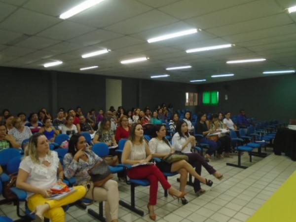 Secretaria de Saúde realiza atualização sobre mudanças no calendário de vacinação.(Imagem:FlorianoNews)