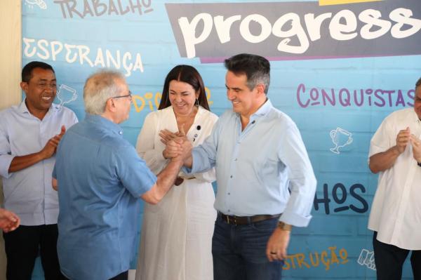 Ciro Nogueira celebra filiação de João Vicente Claudino(Imagem:Ascom)