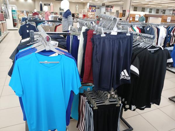 Setor de Moda do Armazém Paraíba em Floriano segue com promoções até o fim do mês.(Imagem:FlorianoNews)
