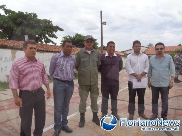 Deputado visita Comando Geral da Polícia Militar de Floriano.(Imagem:FlorianoNews)
