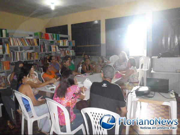 Unidade Escola Monsenhor Lindolfo realiza Encontro Pedag&oacute;gico.(Imagem:FlorianoNews)