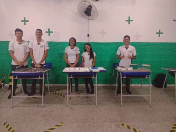 CEEP Calisto Lobo promove 2&ordf; Feira das Profiss&otilde;es para destacar oferta de cursos profissionalizantes.(Imagem:FlorianoNews)