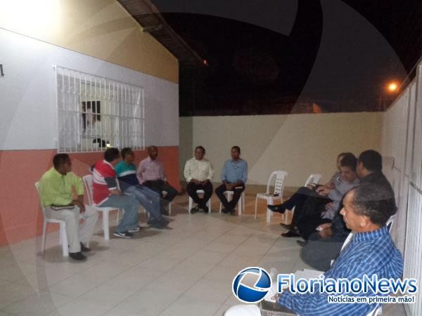 Associa&ccedil;&atilde;o de Pastores promove reuni&atilde;o e discute programa&ccedil;&atilde;o para o Dia do Pastor.(Imagem:FlorianoNews)