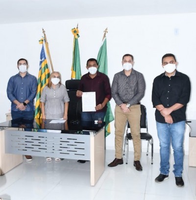 Prefeitura de Floriano convoca servidores municipais para recadastramento