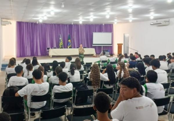 Ronda Escolar promove palestras sobre preven&ccedil;&atilde;o &agrave;s drogas em escolas de Floriano(Imagem:Reprodu&ccedil;&atilde;o/Instagram)