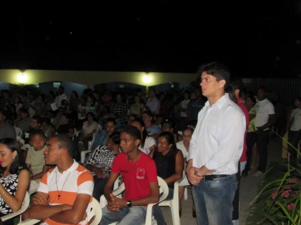 En&eacute;as Maia prestigia inaugura&ccedil;&atilde;o no Mosteiro em Floriano.(Imagem:Jaquelina Nascimento)
