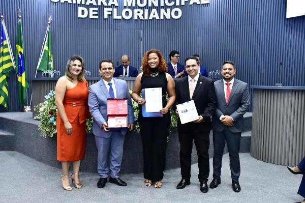 Poder Legislativo de Floriano homenageia Dia da Advocacia com sessão solene(Imagem:CMF)