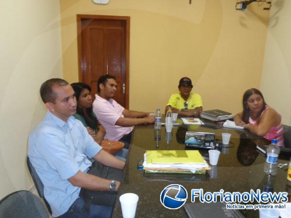 Reuni&atilde;o do CMS discutiu a&ccedil;&otilde;es de seguran&ccedil;a para o munic&iacute;pio de Floriano.(Imagem:FlorianoNews)