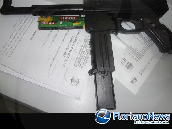 PRF de Floriano apreende moto, drogas e arma de fogo na BR-230.(Imagem:FlorianoNews)