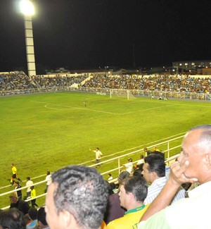 Embalado, Imperatriz briga pela ponta do grupo e tem pela frente o líder Galo