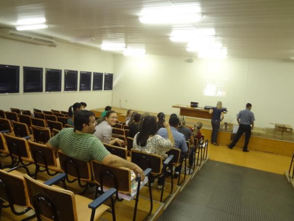 Secretaria de Sa&uacute;de promove capacita&ccedil;&atilde;o de teste de Snellen em Floriano.(Imagem:FlorianoNews)