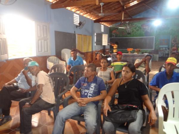 Sindicato Rural promoveu reuni&atilde;o com palheiros da regi&atilde;o de Floriano(Imagem:FlorianoNews)