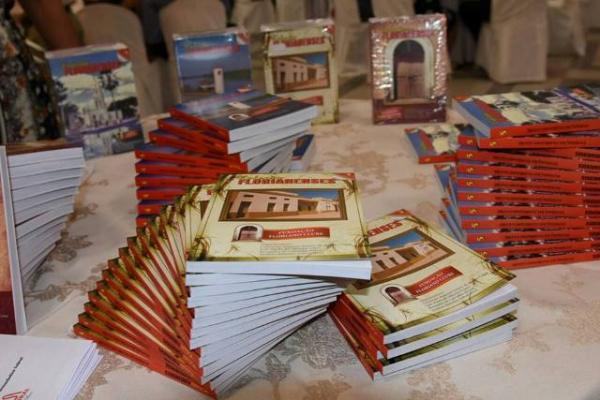 Lançamento de livro da Coleção Florianenses marca noite de aniversário de Floriano